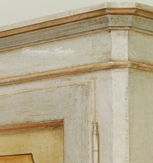 Armadietto da camera in legno massello dipinto a mano stile classico